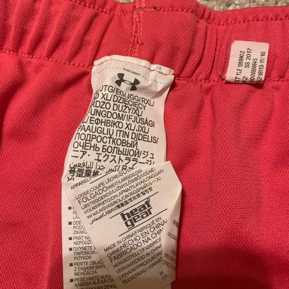 4/$25 Coral EUC Under Armour shorts - Picture 3 of 3